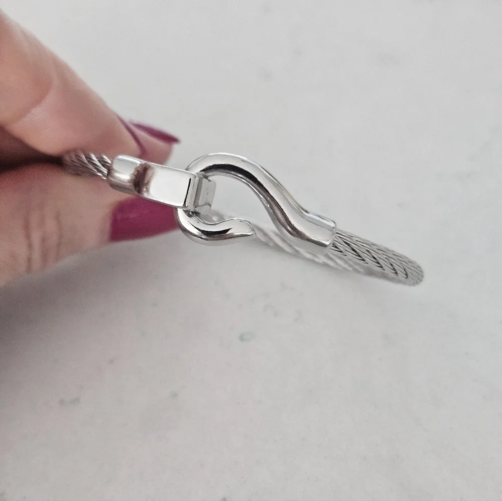 NEW 18KGP Silver-Tone Stainless Steel Cable Bracelet with Hook Clasp